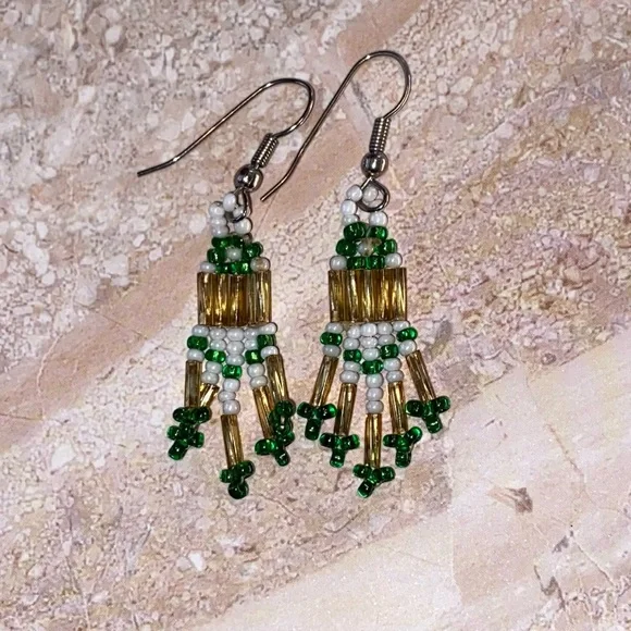 🎍3/$10 Green and Gold Beaded Fringe Earrings - Picture 3 of 5